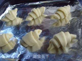 丹麦牛角面包的做法步骤:12