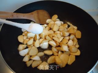 油闷茭白---简单一步让油闷菜有滋有味的做法步骤：5