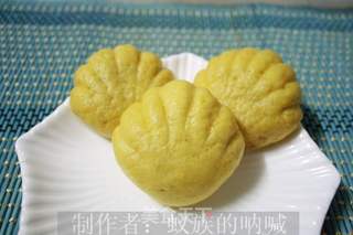 南瓜泥做的贝壳豆沙包子、南瓜鲜肉包、熊掌鲜肉包的做法步骤:10
