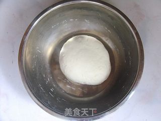 补血益气抗衰老——奶香红糖芝麻饼的做法步骤:3