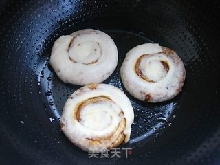补血益气抗衰老——奶香红糖芝麻饼的做法步骤:11