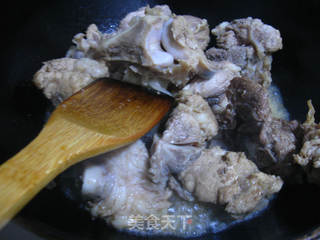 豆角土豆炖腔骨的做法步骤:7