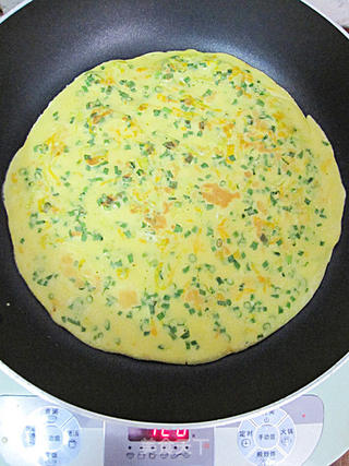 健康美味早餐——葱香南瓜花鸡蛋煎饼的做法步骤:8