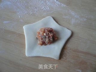 花样虾饺的做法步骤：4