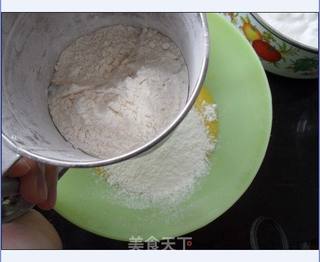 新手0失败8寸戚风蛋糕的做法步骤:4