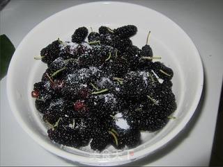 桑果酸奶饮的做法步骤:3