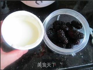 桑果酸奶饮的做法步骤:7