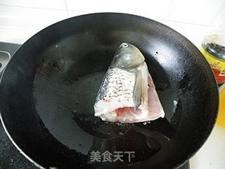 健脑益智助消化-----鱼头炖豆腐的做法步骤:3