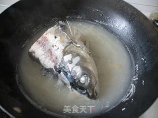 健脑益智助消化-----鱼头炖豆腐的做法步骤:5