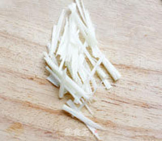 炝拌干丝的做法步骤:2