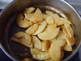 焦糖苹果翻转蛋糕的做法步骤:5