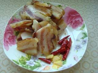腊汁肉夹馍的做法步骤:3