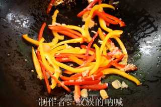 彩椒炒牛柳的做法步骤:5