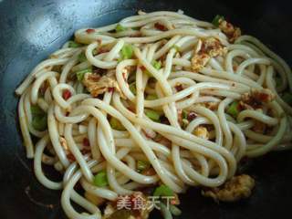 鸡肉炒米粉——新疆味道的做法步骤:11