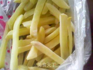绝对美味的小吃——炸薯条的做法步骤:6