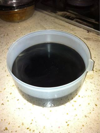 自制牛奶龟苓膏的做法步骤:5