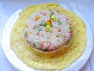 给炒饭来个华丽的转身——黄金草帽蛋包饭的做法步骤:9