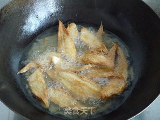 干炸小塌目鱼的做法步骤：6