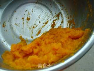香甜软糯的芝麻香南瓜饼的做法步骤：4
