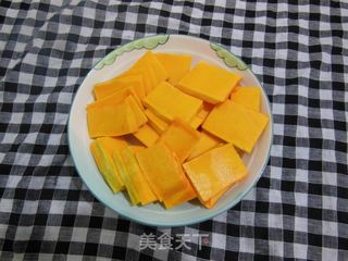 椰香南瓜饼的做法步骤:2