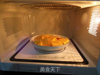 椰香南瓜饼的做法步骤:3