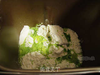 五花肉韭菜盒子----用小小的叉子打造完美的裙边韭菜盒子的做法步骤:2