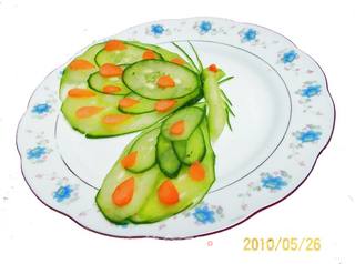 糖醋黄瓜纷飞碟的做法步骤:17