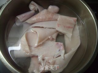 肉皮冻的做法步骤：2