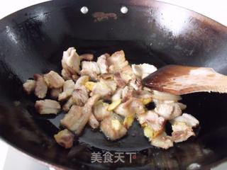 韭菜炒肉片的做法步骤：1