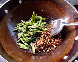 干煸四季豆的做法步骤:11