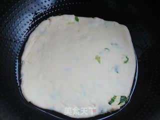(另外一种方法做葱油饼)家常,简单,美味——家常葱油饼的做法步骤:15
