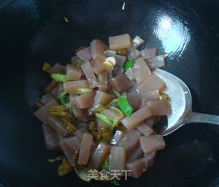 泡椒炒魔芋豆腐的做法步骤:5