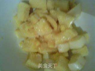 意想不到的惊喜——茄汁油渣炒馒头的做法步骤:4