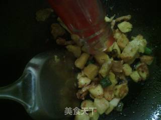 意想不到的惊喜——茄汁油渣炒馒头的做法步骤：10