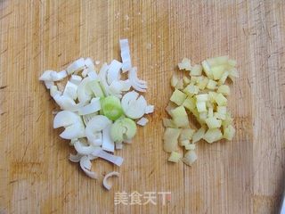 粒粒都香酥——鸡蛋蚕豆的做法步骤:3