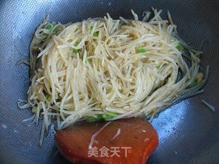 油条版煎饼果子的做法步骤:2