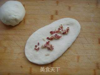 腌肉布里面包的做法步骤:6