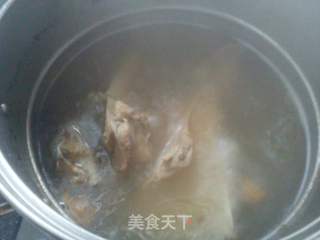 【鱼类】爽口凉拌乌鱼片的做法步骤:2