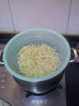 简易版的----热干面的做法步骤:3