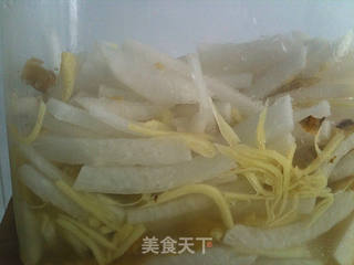 夏季凉菜必备——泡椒腌萝卜丝的做法步骤:13