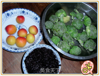 蚝油西兰花苹果树的做法步骤:3
