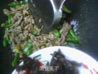 饭扫光——鱼香肉丝的做法步骤：9