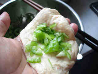 【油条家族】青椒油饼的做法步骤:4