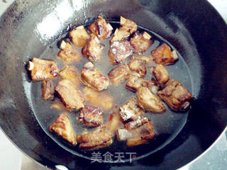 糖醋排骨的做法步骤：7