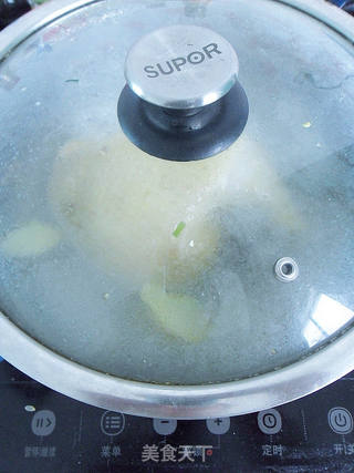 【川菜经典荤菜】麻辣口水鸡的做法步骤:4