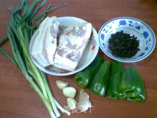 回锅肉的做法步骤：1
