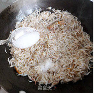 自制虾皮的做法步骤:4