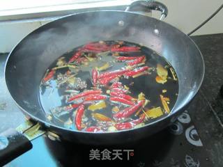 麻辣卤味鸭锁骨的做法步骤：2