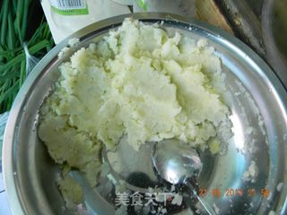 失败的山寨黑椒薯仔饼的做法步骤:2