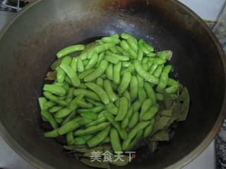 酒香水煮毛豆的做法步骤:5